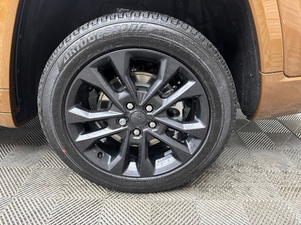 New 2026 Jeep Grand Cherokee L Limited Reserve Sport Utility