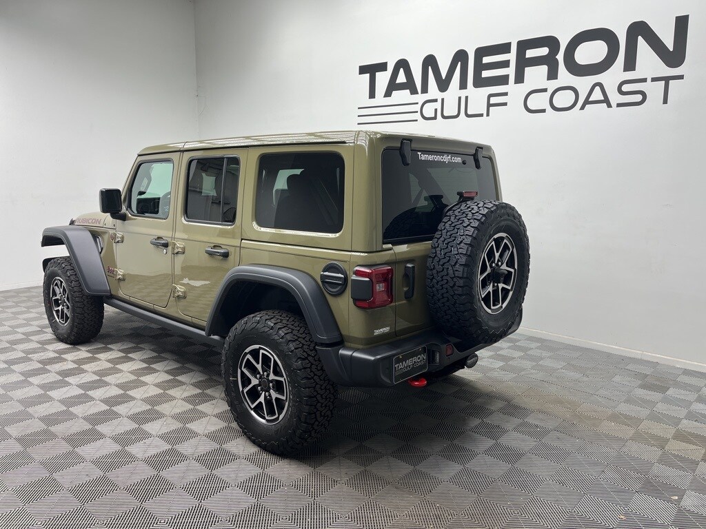 2025 Jeep Wrangler Rubicon photo 3