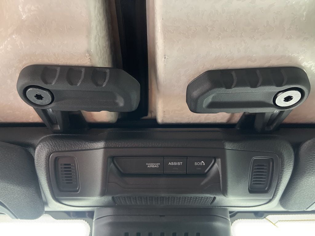 2025 Jeep Wrangler 4-Door Rubicon - Photo 24