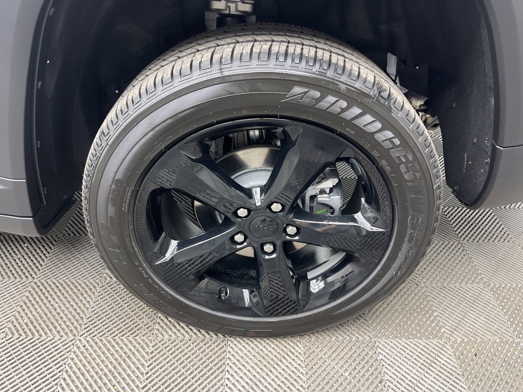 New 2025 Jeep Grand Cherokee Altitude X Sport Utility