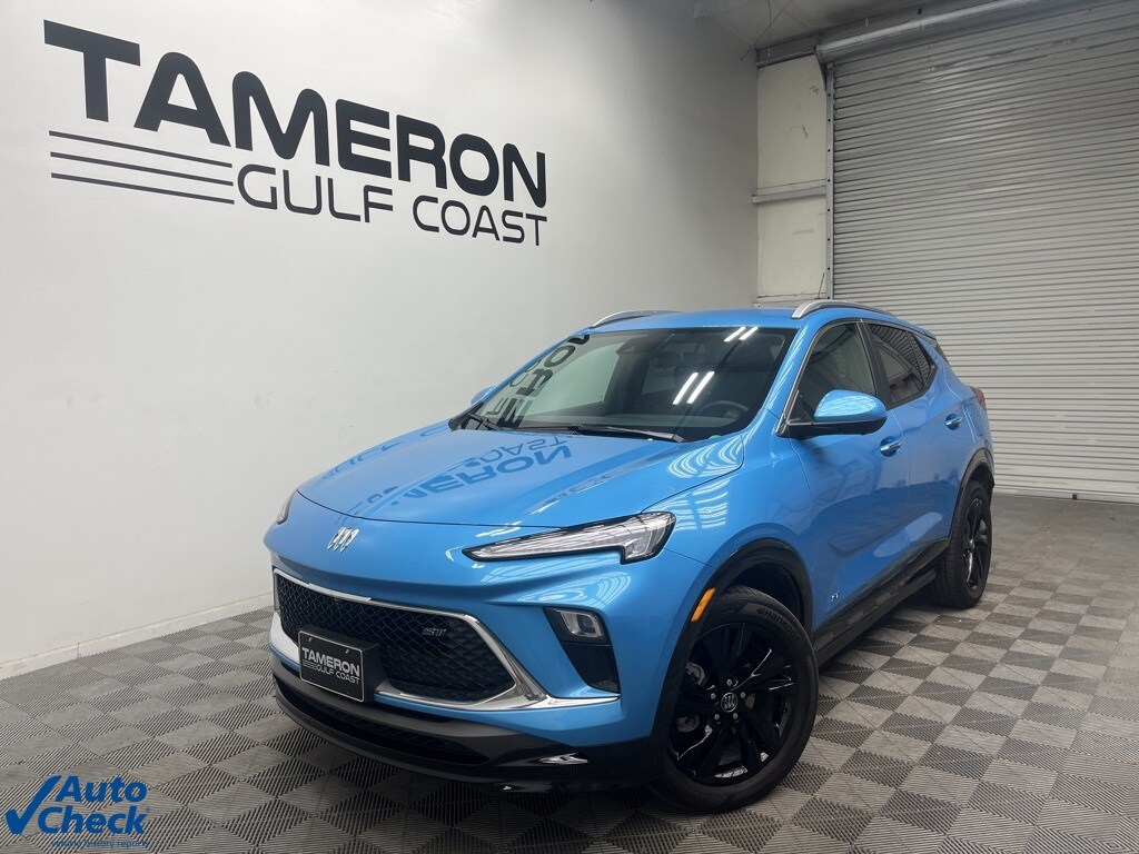 2025 Buick Encore GX Sport Touring photo 2