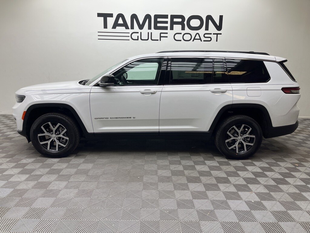 2025 Jeep Grand Cherokee Limited photo 2