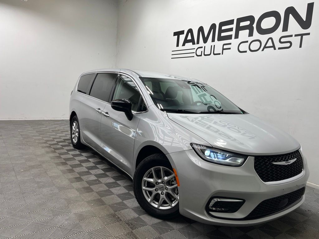 2024 Chrysler Pacifica