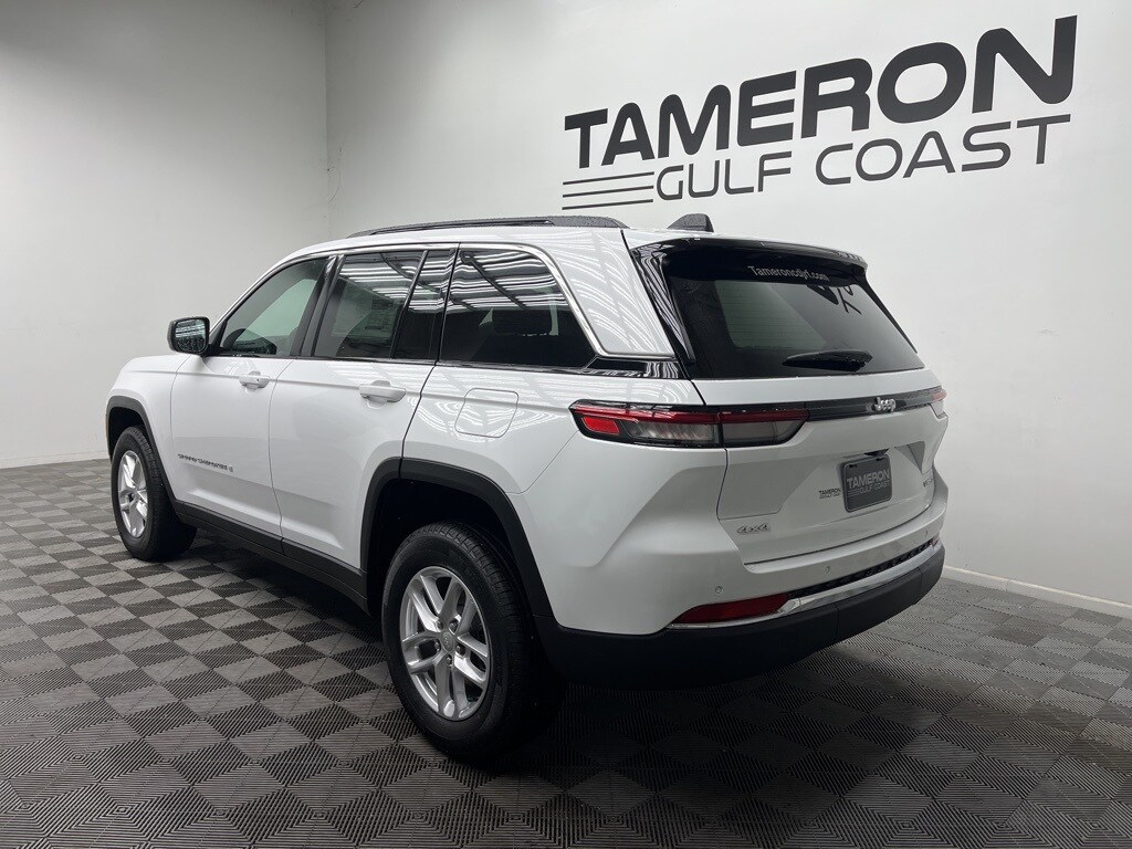 2025 Jeep Grand Cherokee Laredo X photo 3