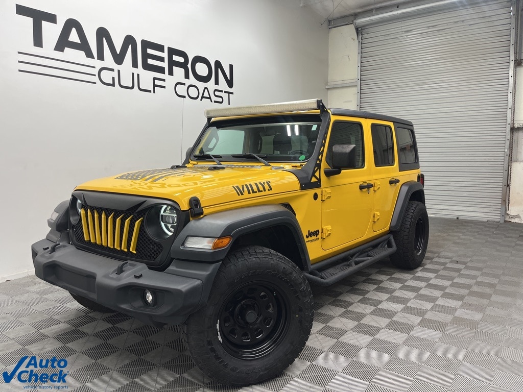 Used 2020 Jeep Wrangler Unlimited Willys with VIN 1C4HJXDG4LW206567 for sale in Daphne, AL