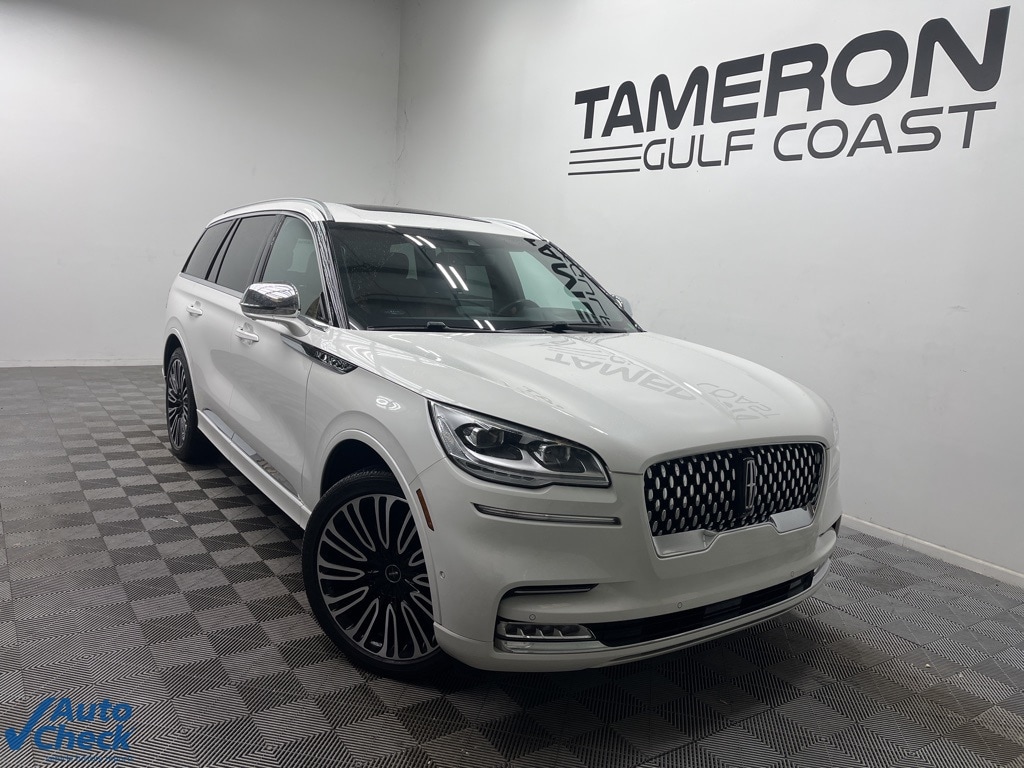 2022 Lincoln Aviator Black Label's photo