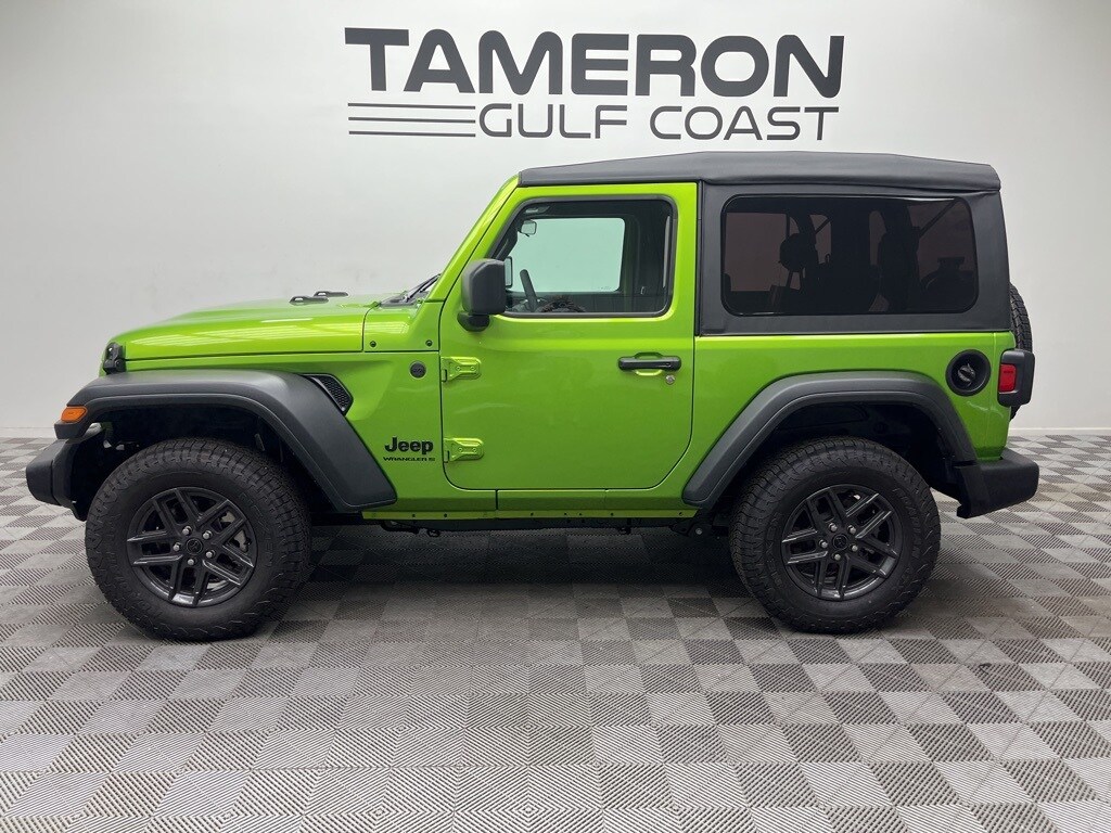 2025 Jeep Wrangler Sport S photo 2