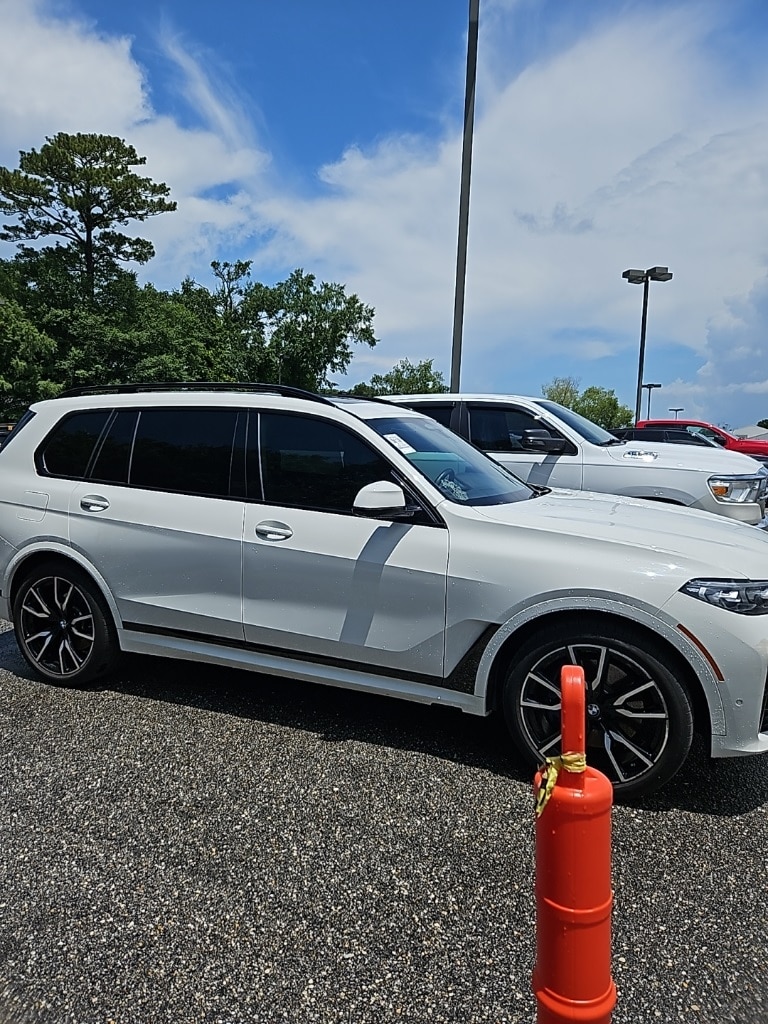 Used 2019 BMW X7 50i with VIN 5UXCX4C59KLS38002 for sale in Daphne, AL