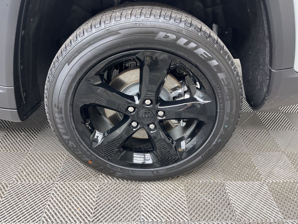 2025 Jeep Grand Cherokee L Altitude - Photo 4