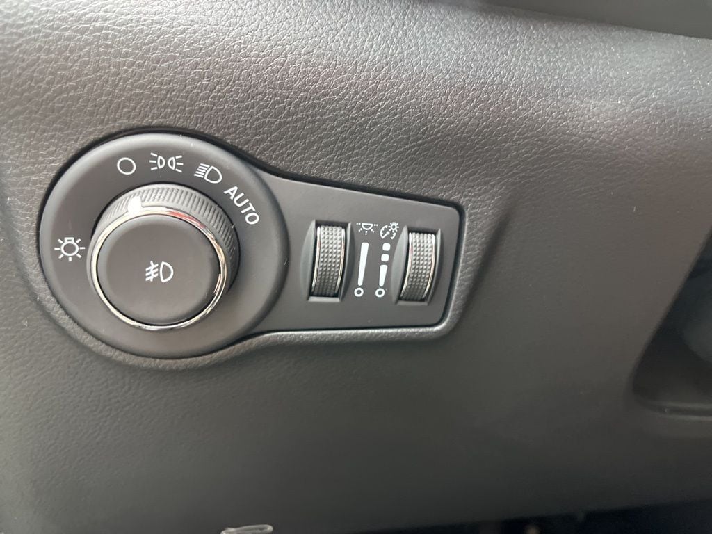 2026 Jeep Compass Latitude Altitude - Photo 10