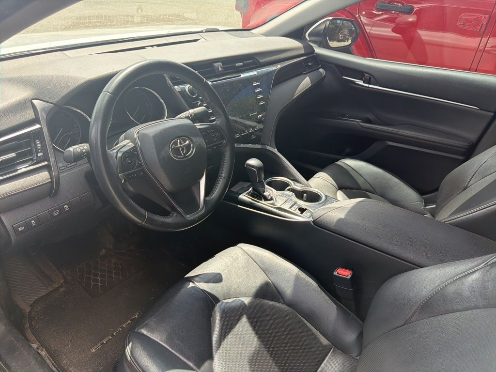 Used 2020 Toyota Camry XLE Sedan