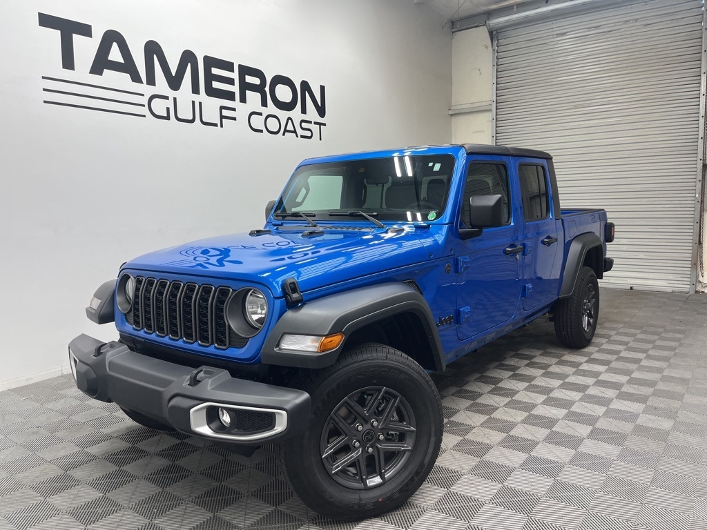 2025 Jeep Gladiator Pickup 