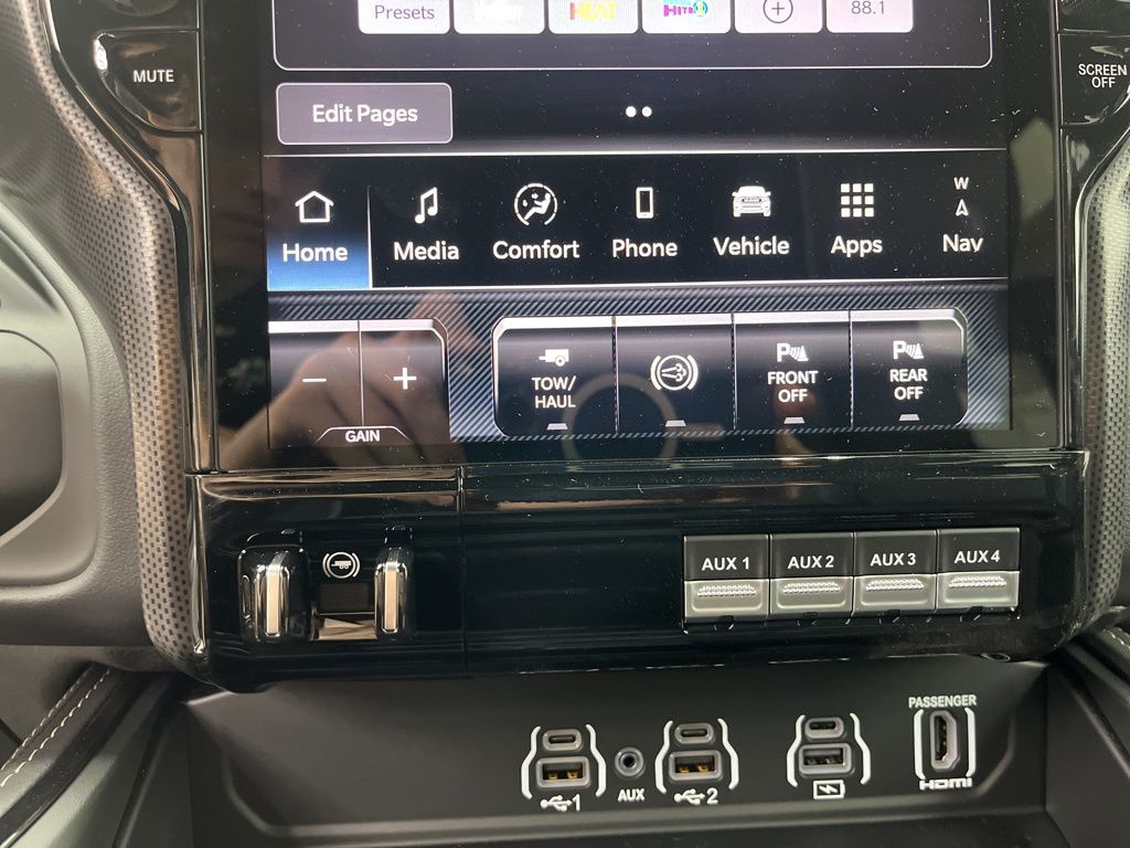 2026 RAM 2500 Limited - Photo 17