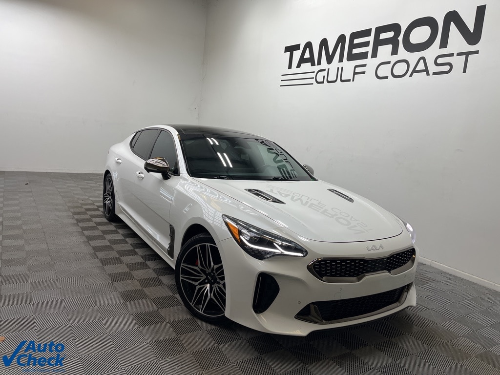 2023 Kia Stinger GT2's photo
