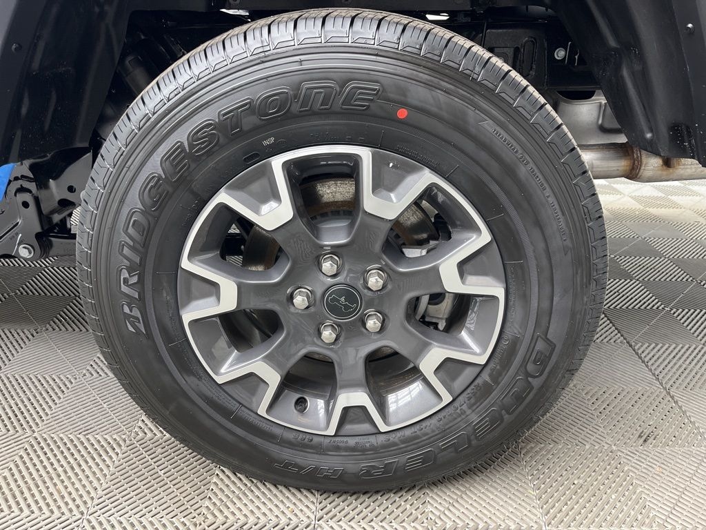 New 2026 Jeep Gladiator Sahara Pickup