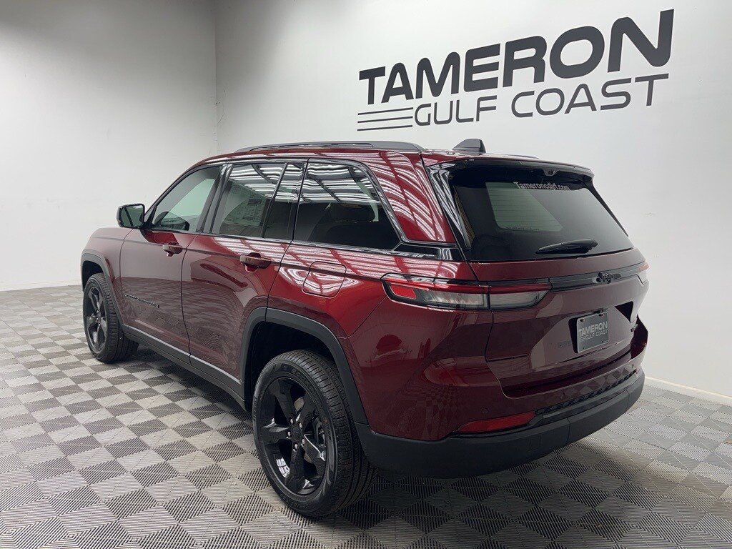 2025 Jeep Grand Cherokee Limited photo 4