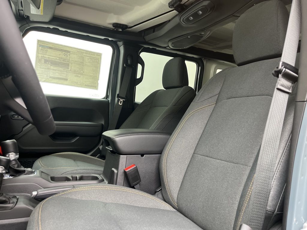 2025 Jeep Wrangler 4-Door Sport S - Photo 8