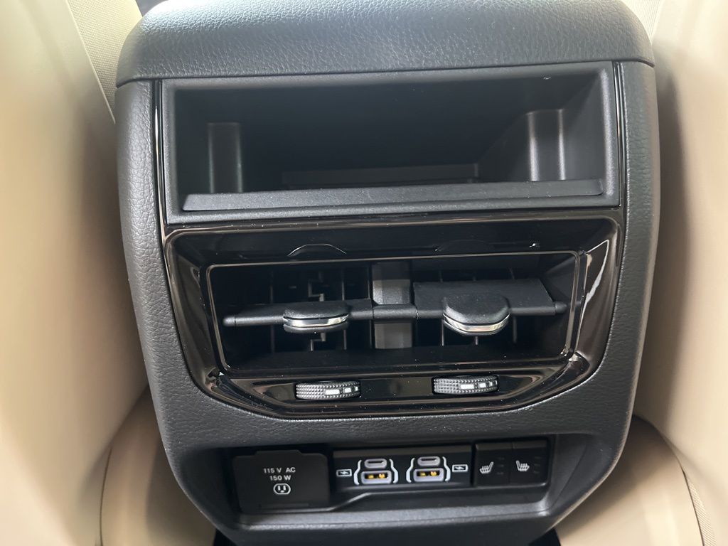 2025 Jeep Grand Cherokee Limited - Photo 28
