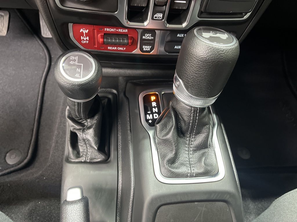 2025 Jeep Wrangler 4-Door Rubicon - Photo 19