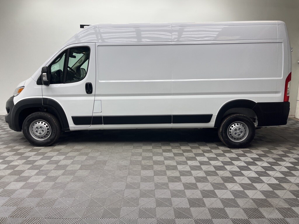 2025 Ram ProMaster 2500 Cargo Van photo 2