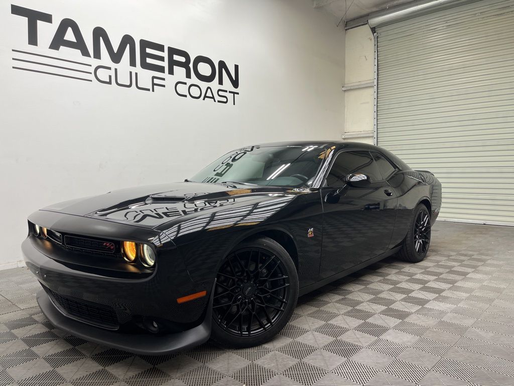 2016 Dodge Challenger Scat Pack's photo