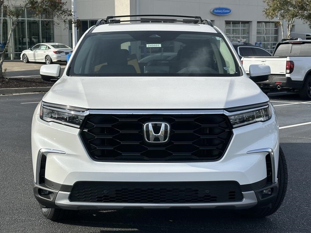 New 2025 Honda Pilot Touring SUV