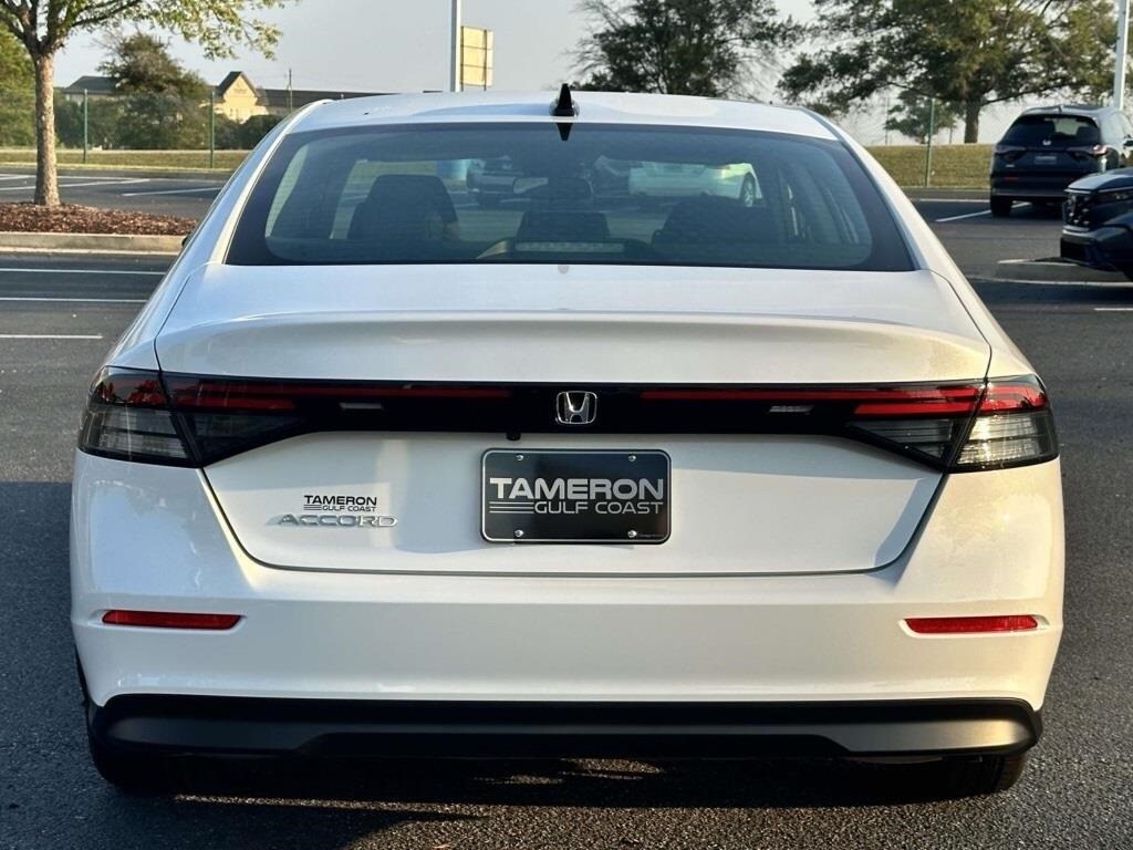 New 2025 Honda Accord SE Sedan