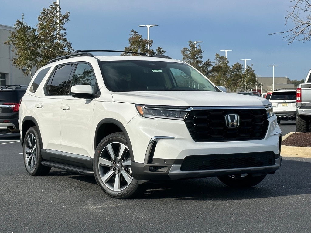 New 2025 Honda Pilot Touring SUV