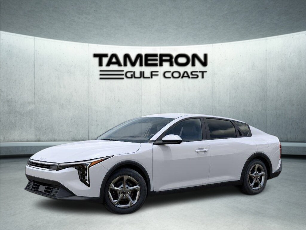 New 2026 Kia K4 LXS Sedan