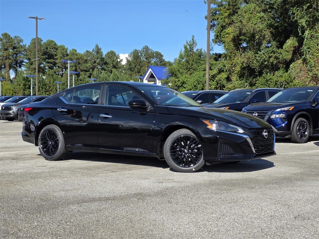 New 2025 Nissan Altima 2.5 SV Sedan