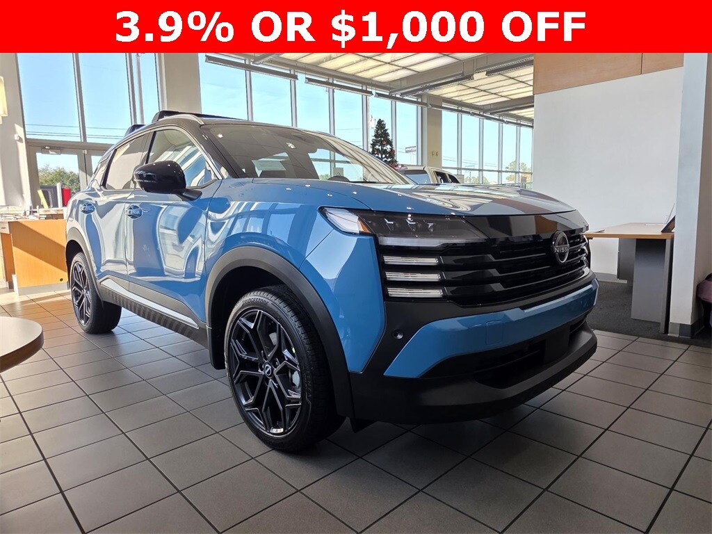 New 2026 Nissan Kicks SR SUV