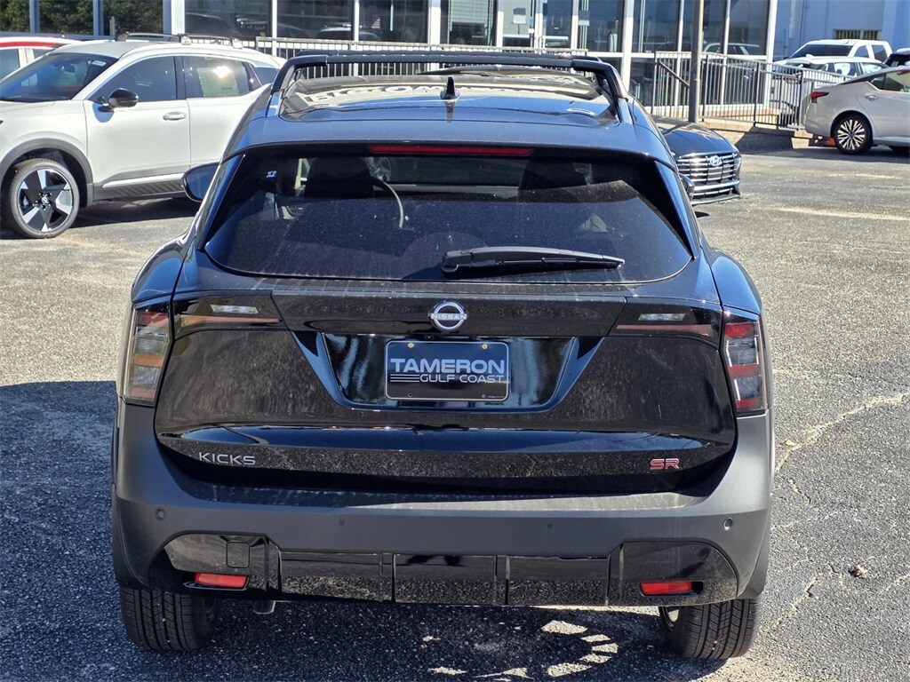 New 2026 Nissan Kicks SR SUV