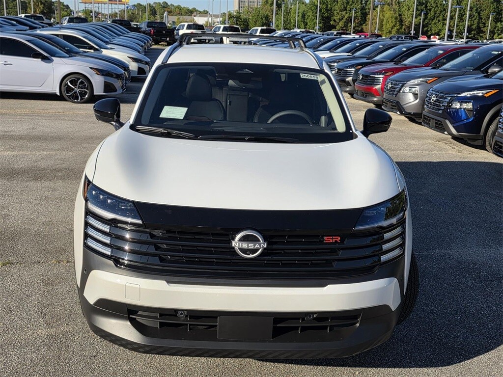 New 2026 Nissan Kicks SR SUV