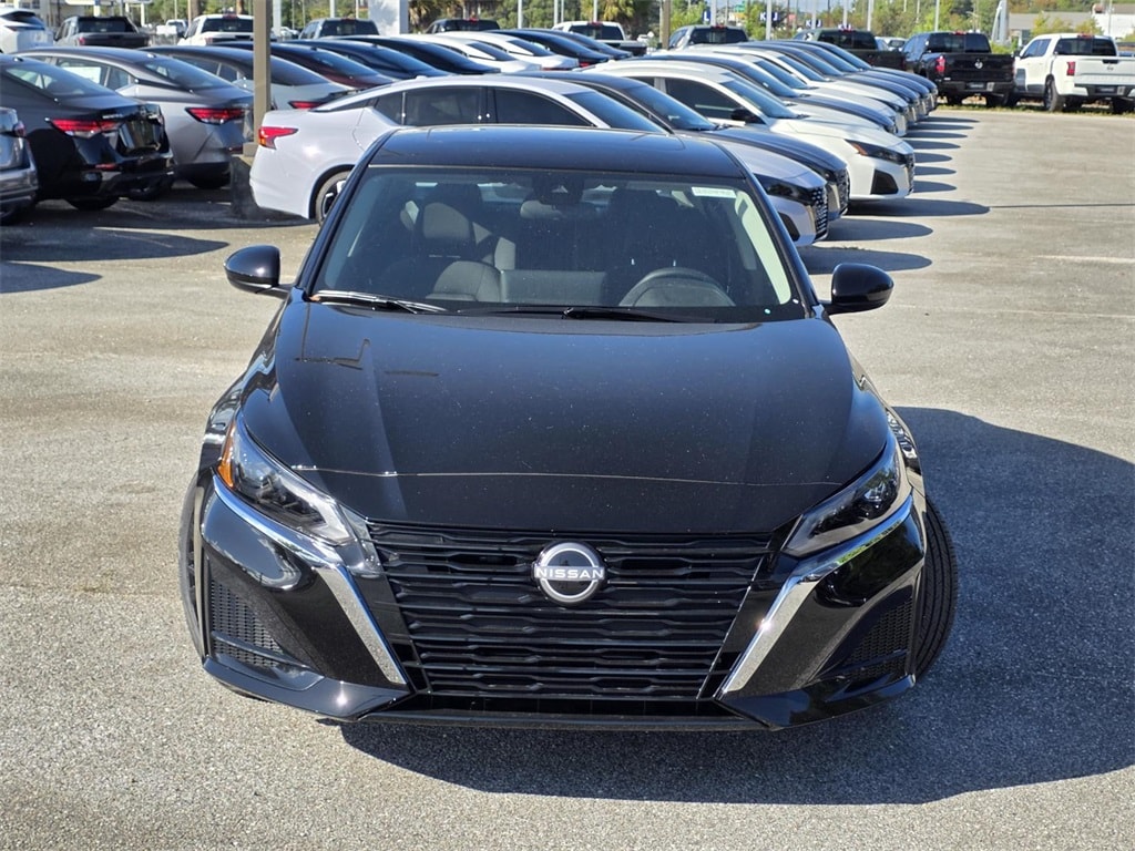 New 2025 Nissan Altima 2.5 SV Sedan