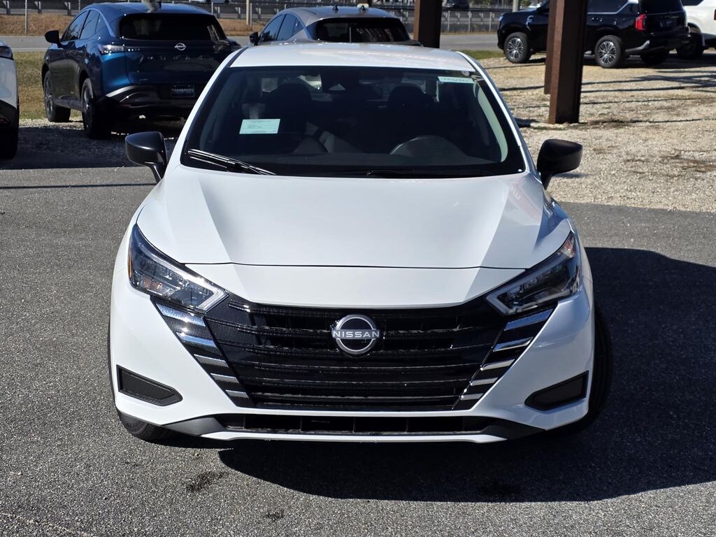 New 2025 Nissan Versa 1.6 S Sedan