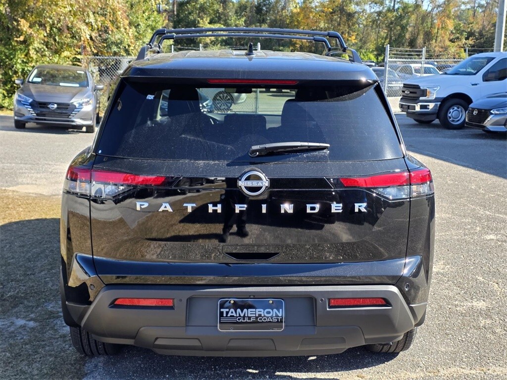 New 2025 Nissan Pathfinder SV SUV