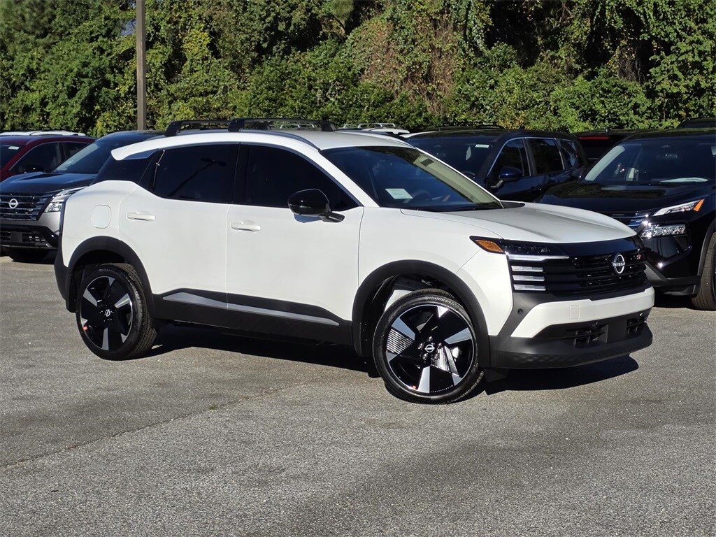 New 2026 Nissan Kicks SR SUV