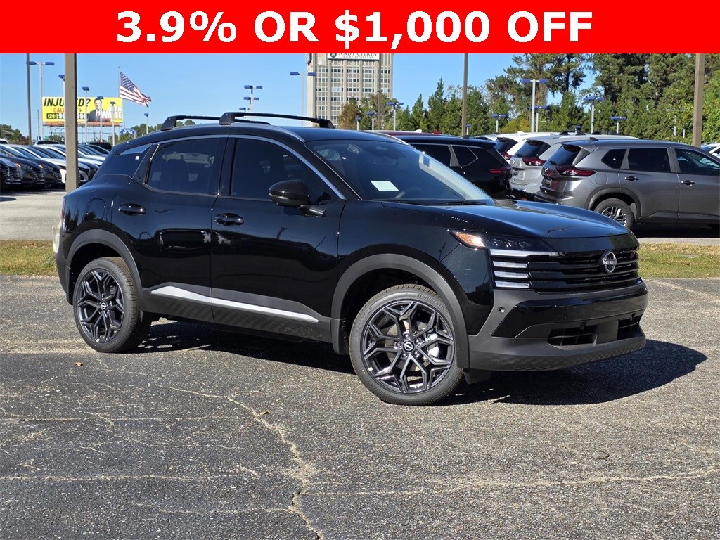 New 2026 Nissan Kicks SR SUV