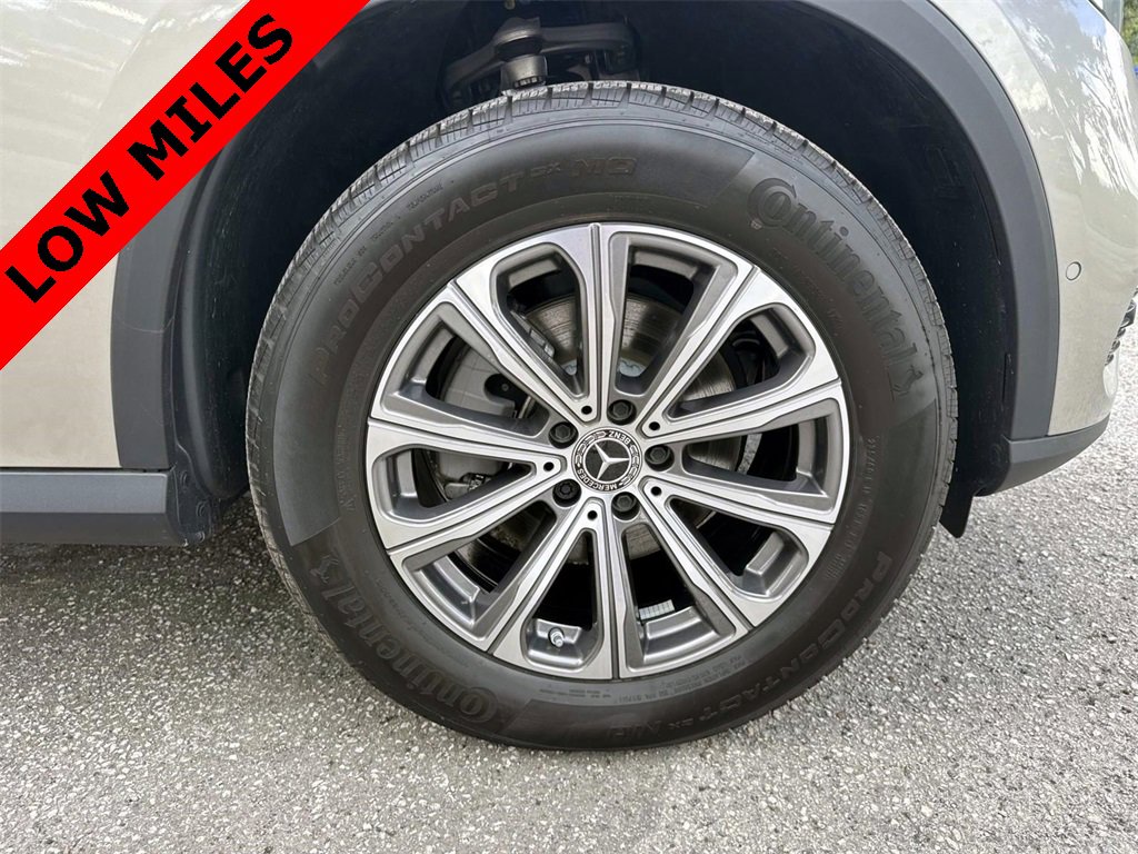 2024 Mercedes-Benz GLC GLC300 - Photo 9