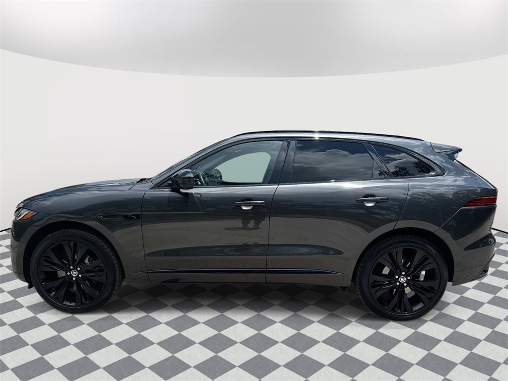 2025 Jaguar F-PACE P400 R-Dynamic S photo 2