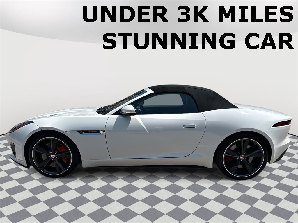 2020 Jaguar F-TYPE R-Dynamic photo 2