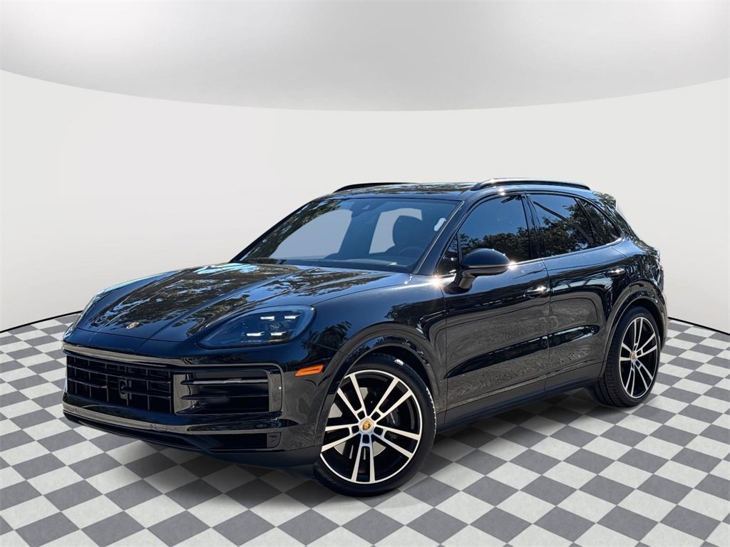 2024 Porsche Cayenne Base's photo