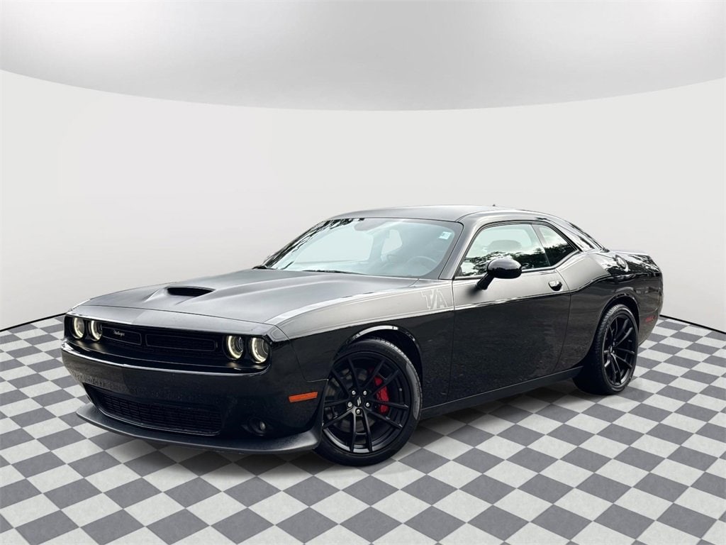 2023 Dodge Challenger R/T's photo