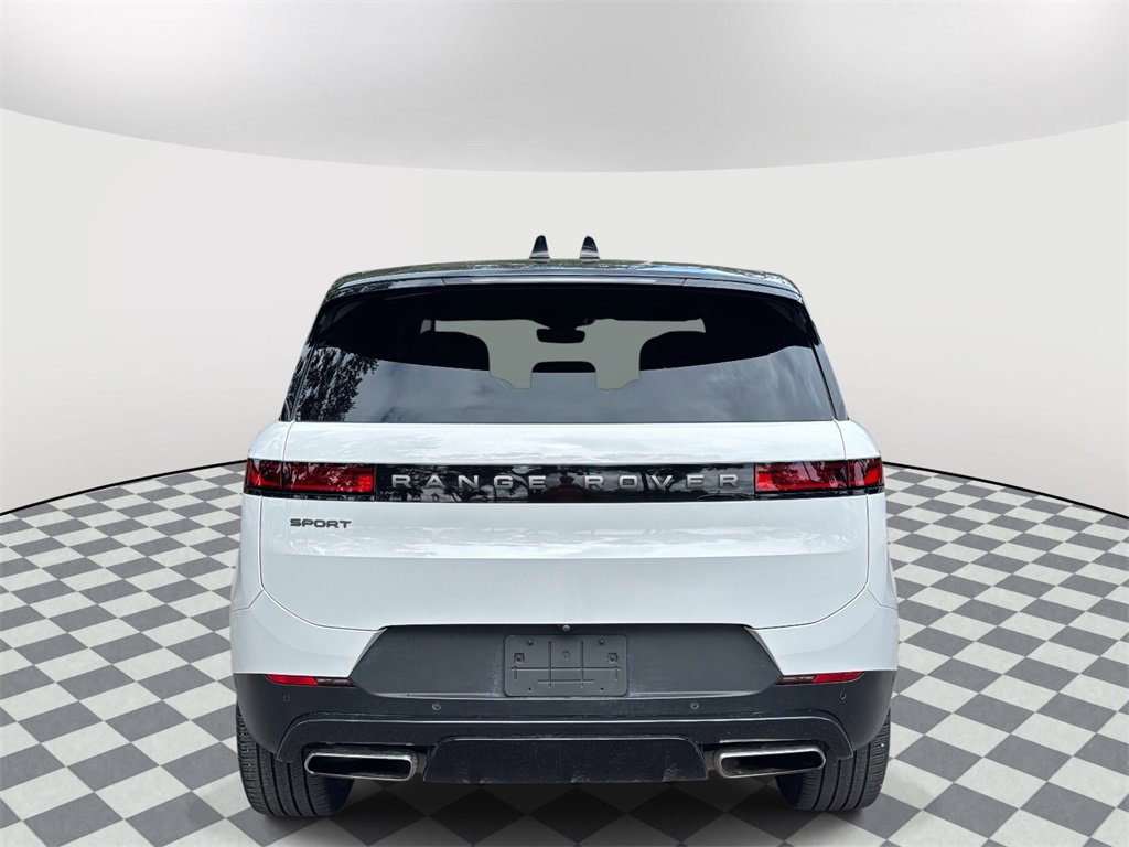 2024 Land Rover Range Rover Sport SE photo 4