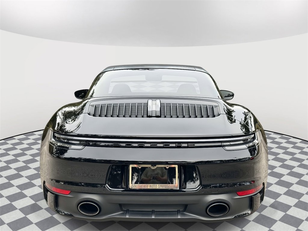 2022 Porsche 911 GTS Targa photo 4