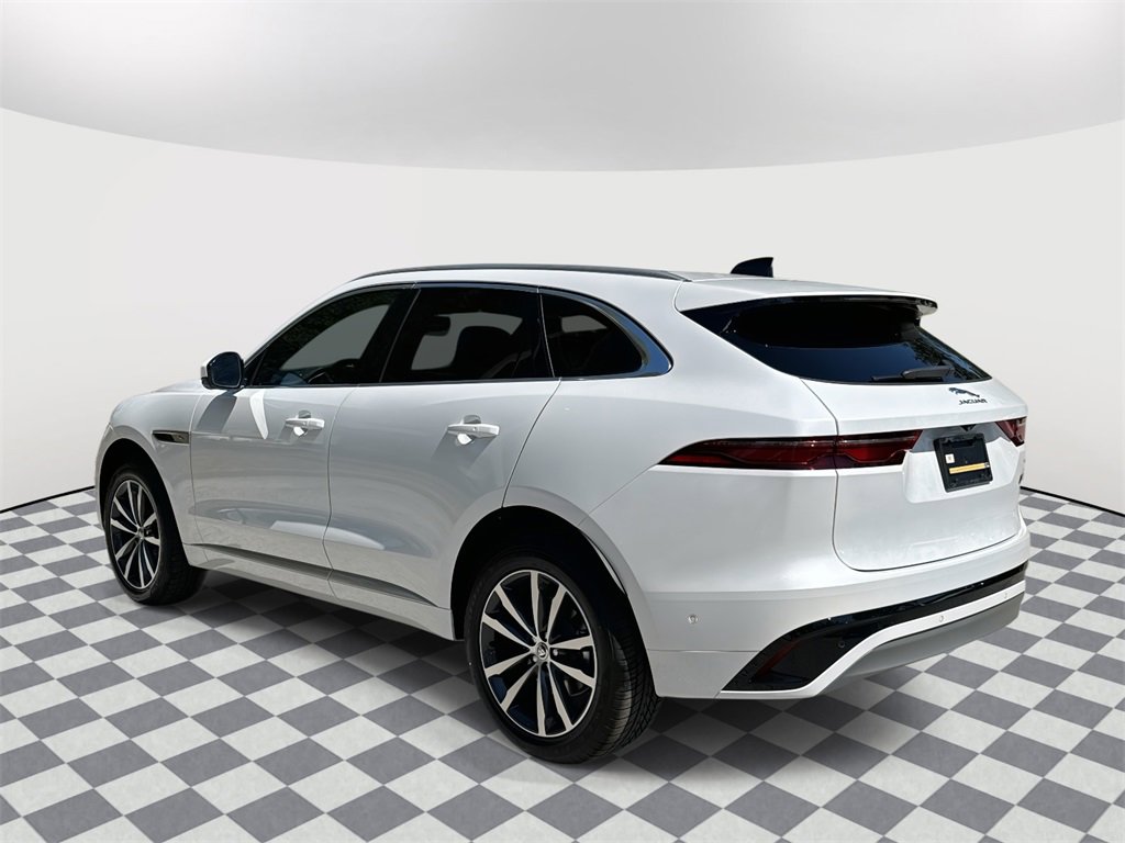 2026 Jaguar F-PACE P250 R-Dynamic S photo 3