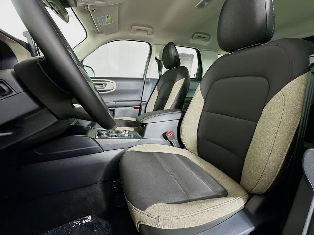 Thumbnail: 2025 Ford Bronco Sport - 12