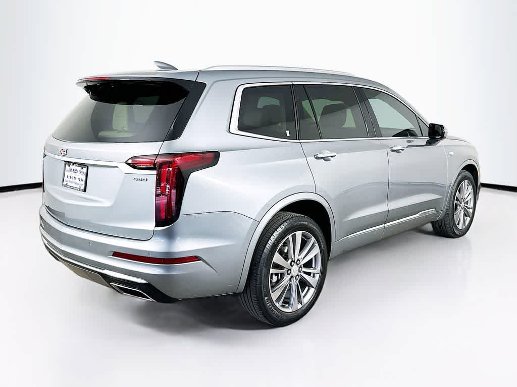 Thumbnail: 2023 Cadillac XT6 - 25