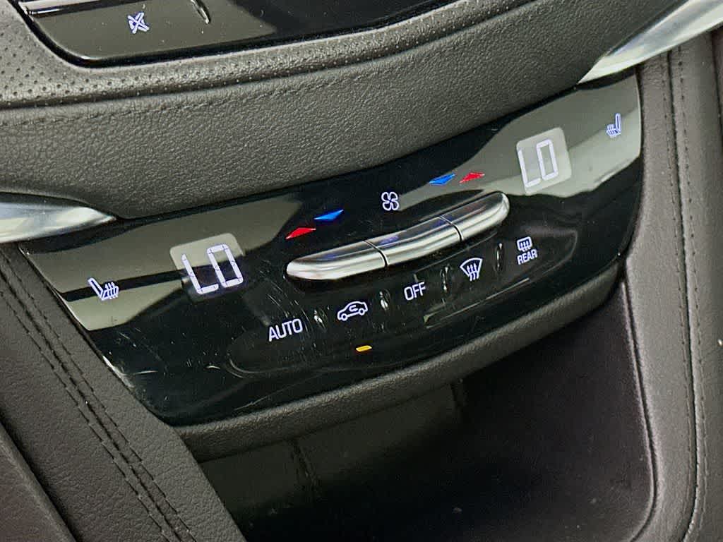 Thumbnail: 2023 Cadillac XT5 - 18
