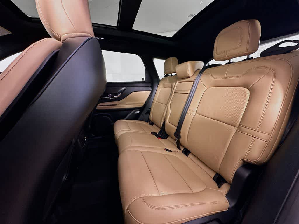 Thumbnail: 2021 Lincoln Corsair - 14